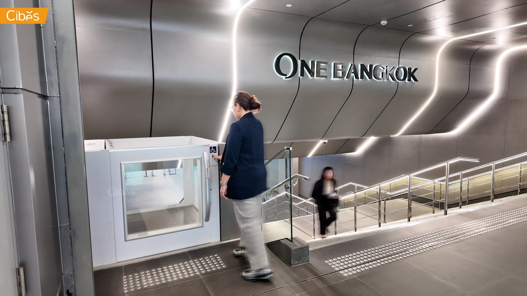 ลิฟท์ One Bangkok (MRT Linkage A) ลิฟท์ซีเบส 7 ลิฟท์ One Bangkok (MRT Linkage A) ลิฟท์ซีเบส 7
